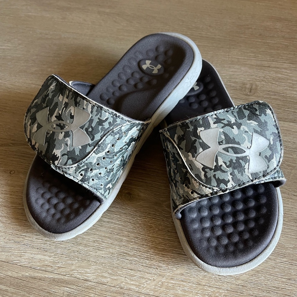 Under Armour Gray Camo Slide Sandals